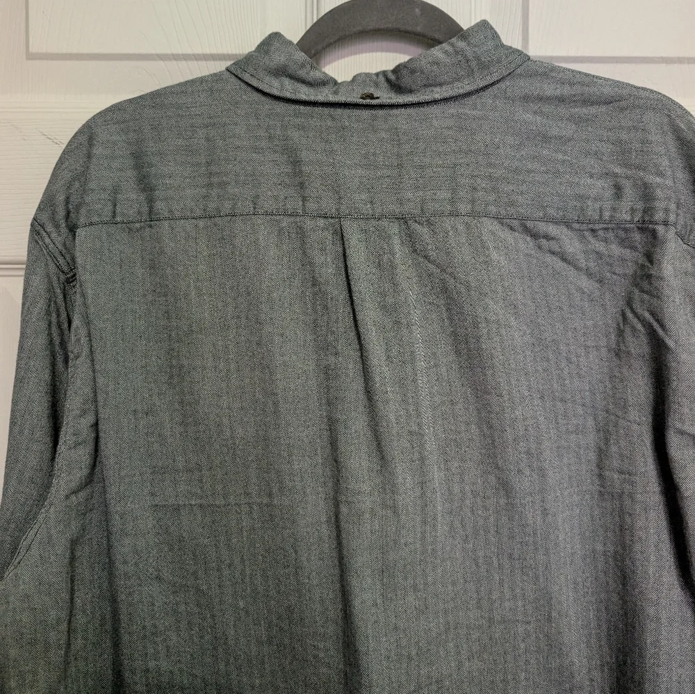 J.Crew Men's Button Down WorkShirt XL 100% Cotton Gray Classic Business Casual